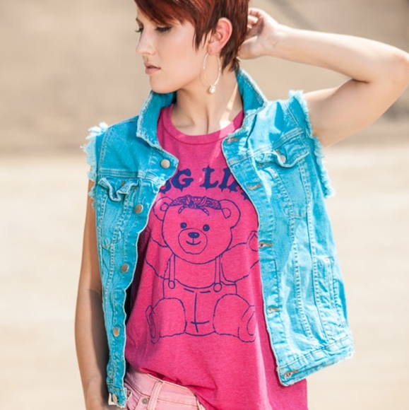 Hug Life Screen Muscle Tee - Picture 2 of 6